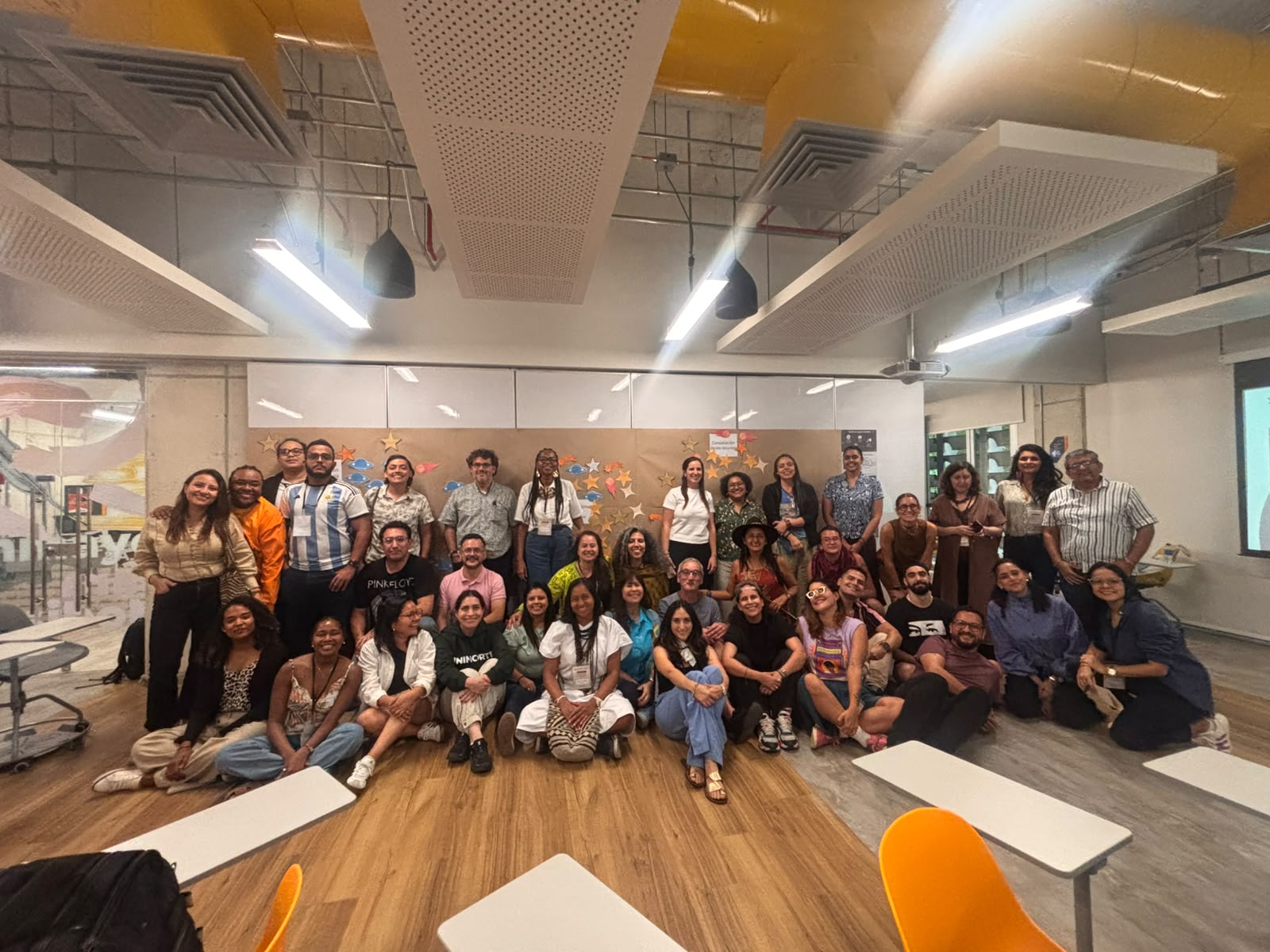 Laboratorio Creativo de Experiencias, Memorias y Resonancias sobre Investigación-Creación